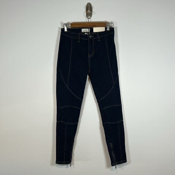 NWT Austin Landing Mid Rise Skinny Jeans Dark Wash Size 5 - Picture 3 of 9
